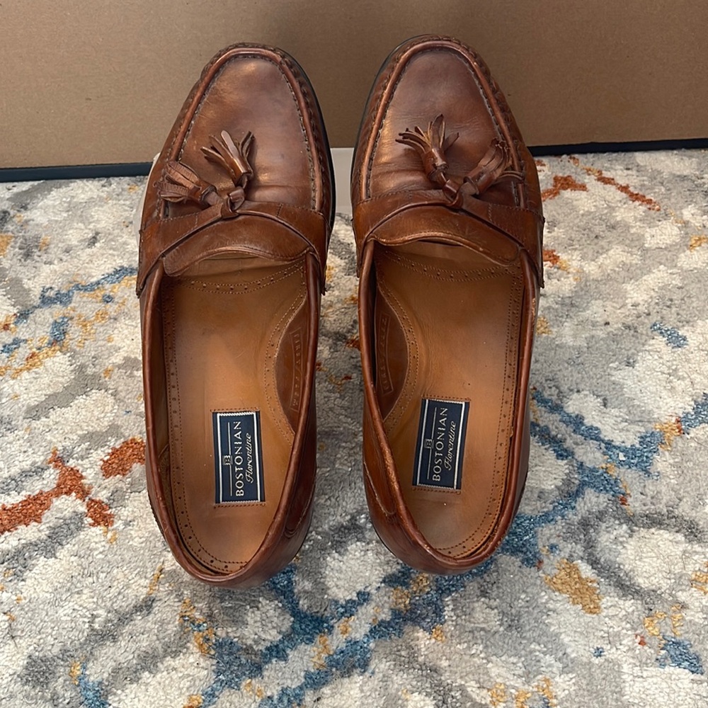 Mens Tan Leather Bostonian Tassel Loafers Size 9